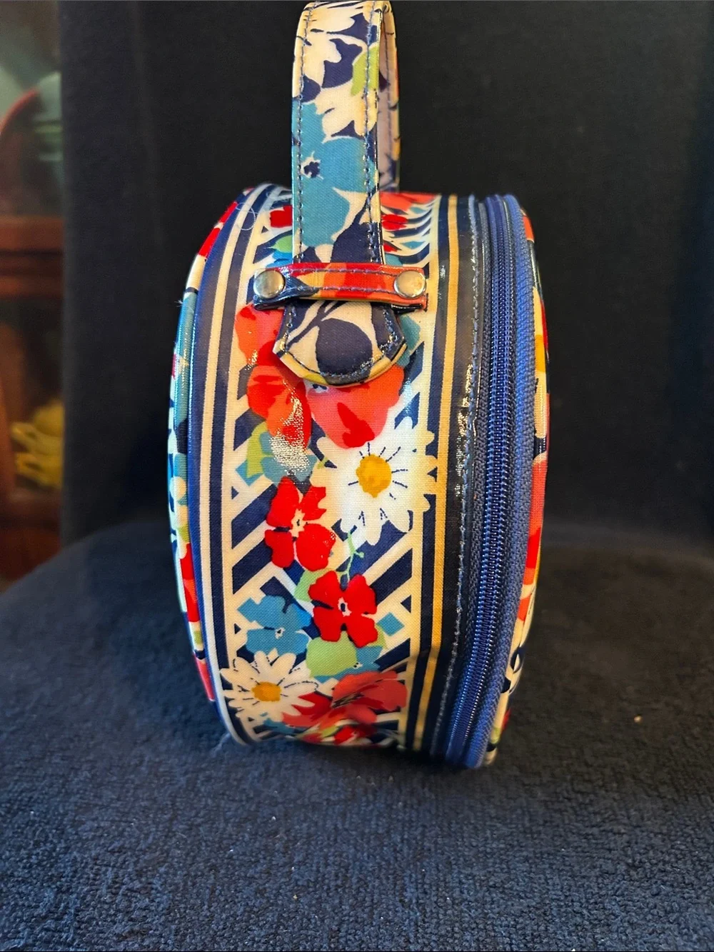 Vera Bradley round cosmetic